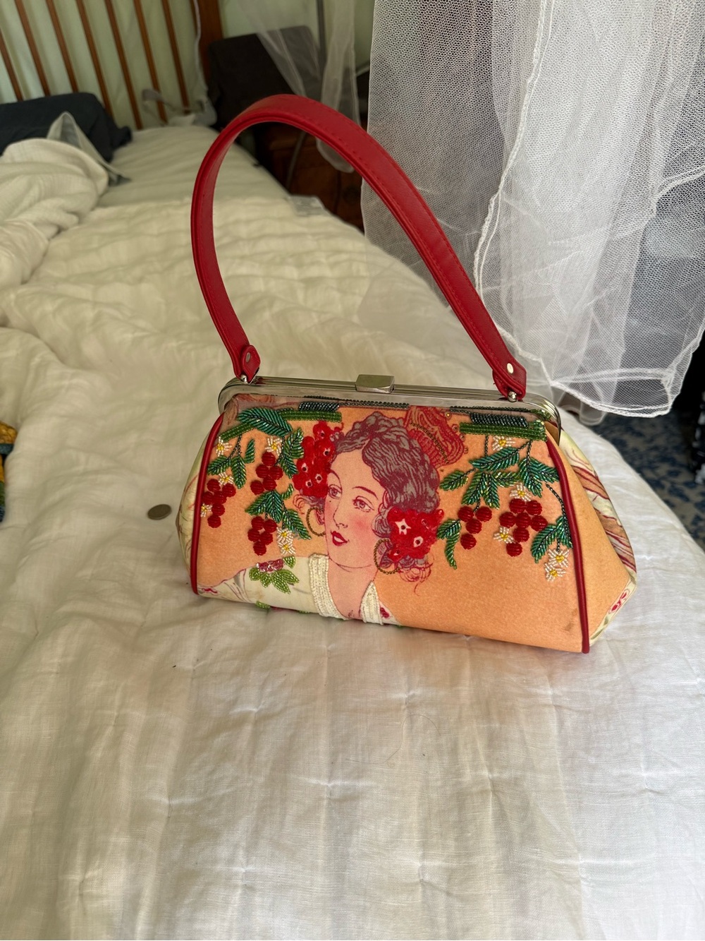 Isabella Fiore Peach and Red Embroidered Portrait Top-Handle Shoulder Bag - Picture 3 of 6